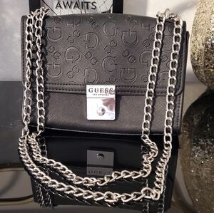 💕 GUESS 💕 Black Embossed Crossbody Bag with Silver Adjustable Chain NWOT